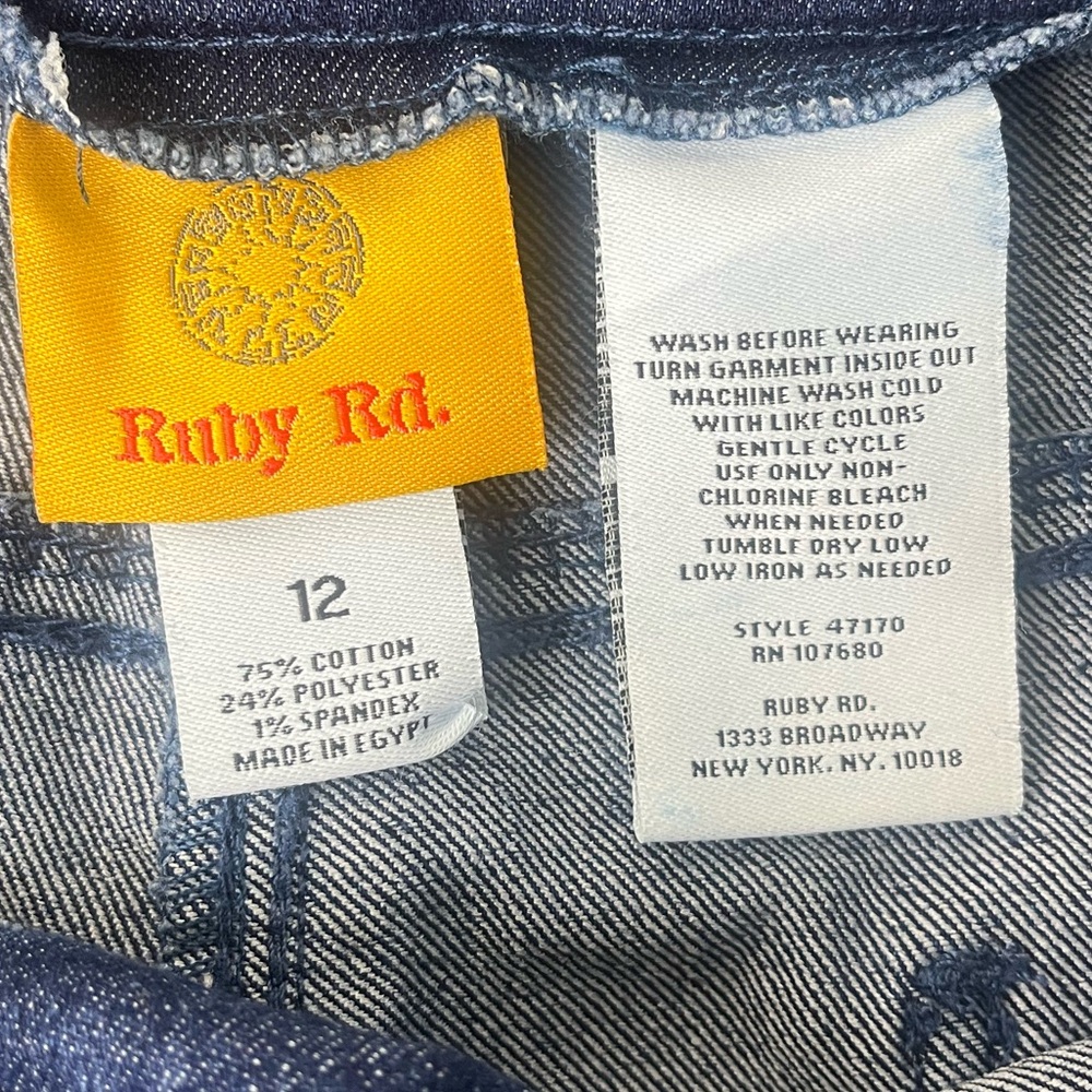 Ruby Rd. Denim Capris - Picture 2 of 3
